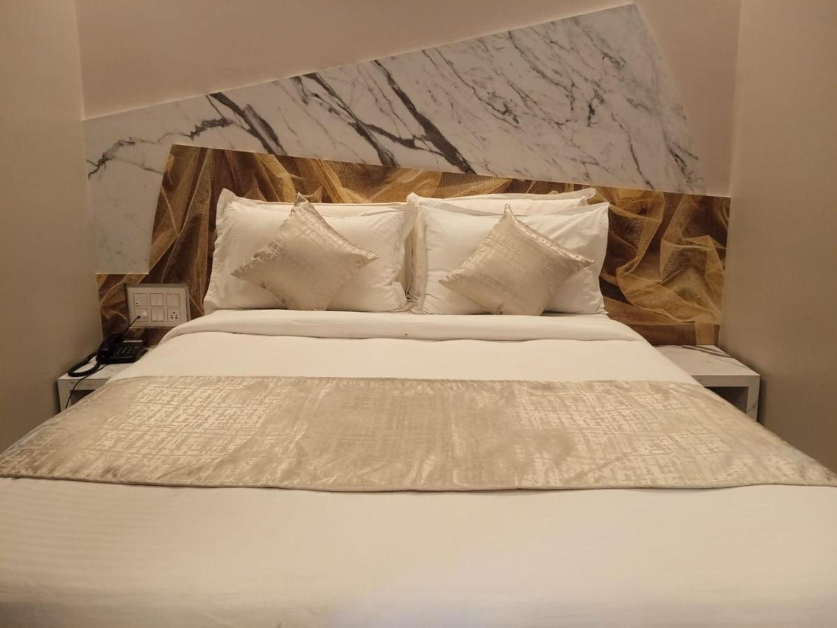מייזור Mannars Deluxe Lodge מראה חיצוני תמונה