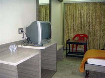 מייזור Mannars Deluxe Lodge מראה חיצוני תמונה
